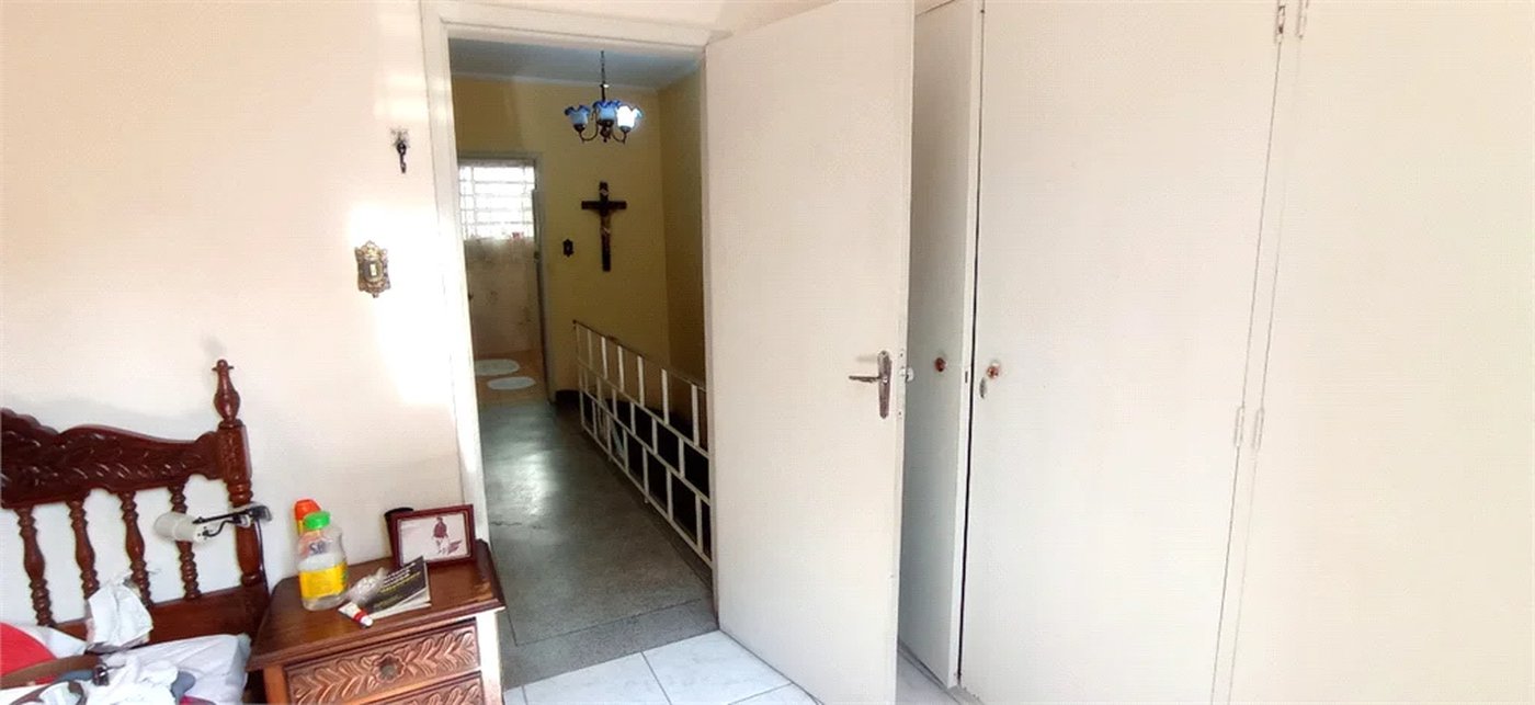 Sobrado à venda ou para alugar com 4 quartos, sendo 1 suíte,  em Brooklin Paulista, São Paulo, SP