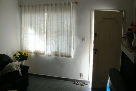 Casa Térrea à venda com 3 quartos, sendo 1 suíte, em Vila Vitório Mazzei, São Paulo, SP