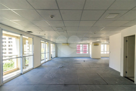 Sala comercial em localização estratégica