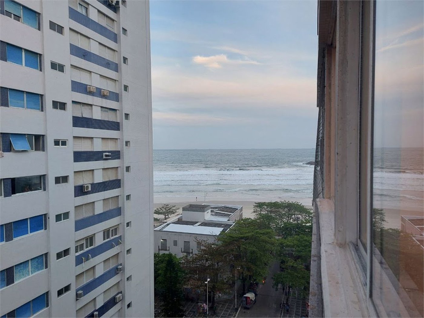 Apartamento com 4 dormitórios à venda, 120 m² por R$ 700.000,00 - Pitangueiras - Guarujá/SP