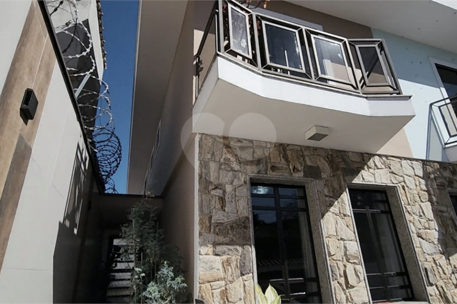 Casa à venda com 4 quartos, sendo 1 suíte, em Parada Inglesa, São Paulo, SP