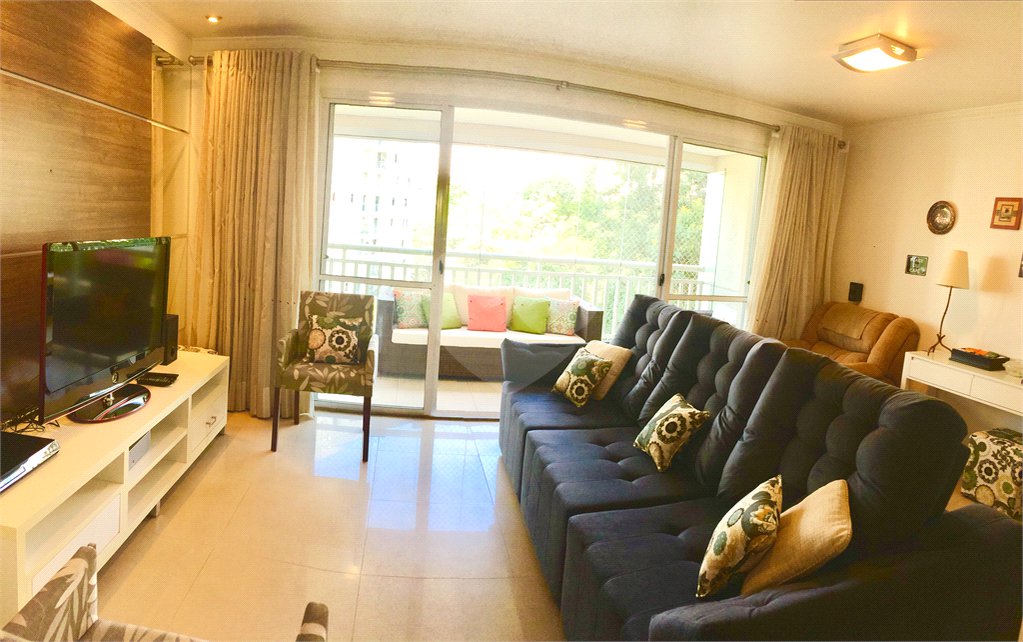 Apartamento à venda com 4 quartos, sendo 2 suítes,  em Lar São Paulo, São Paulo, SP