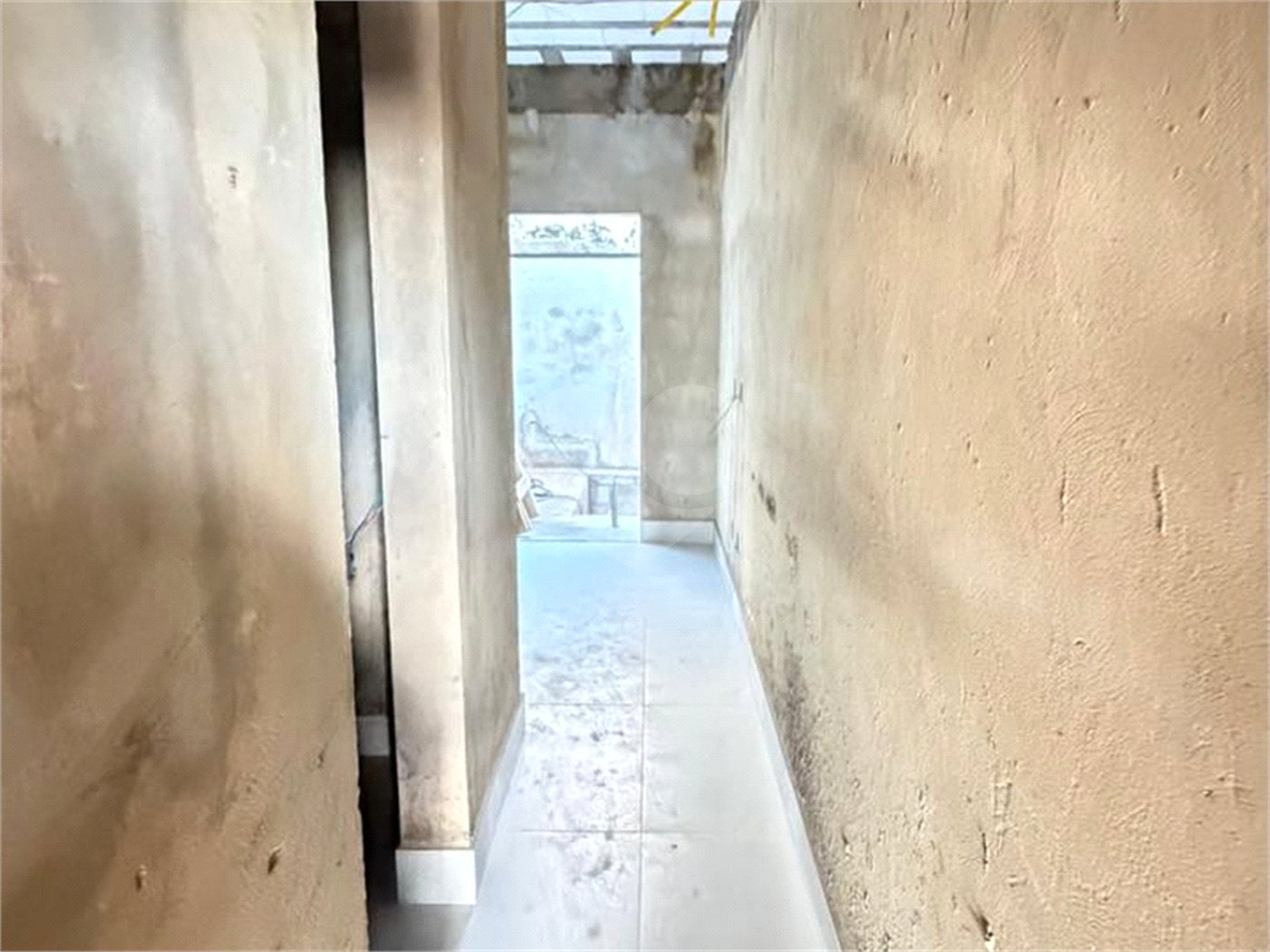 Casa à venda com 3 quartos, sendo 1 suíte,  no condomínio Horto Florestal Villagio, Sorocaba - SP