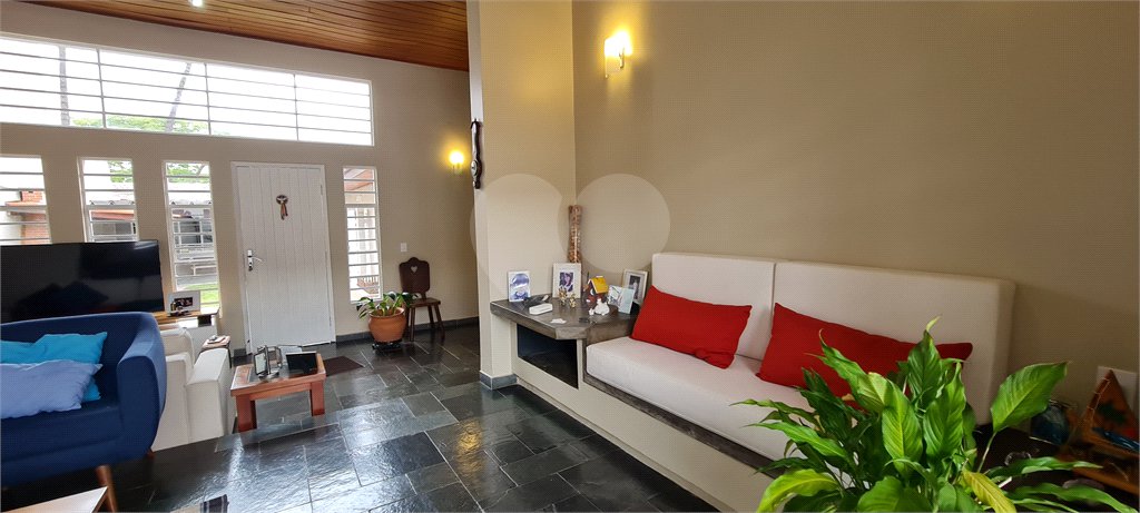 Casa Térrea à venda com 3 suítes em Campo Grande, São Paulo, SP