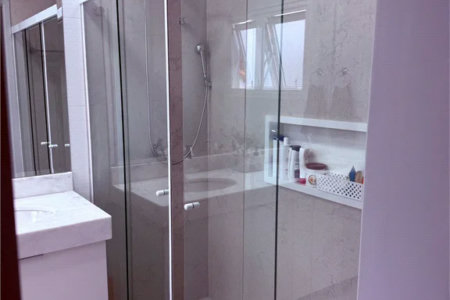 Sobrado à venda com 4 quartos, sendo 2 suítes,  em Vila Santo Antônio, Cotia, SP