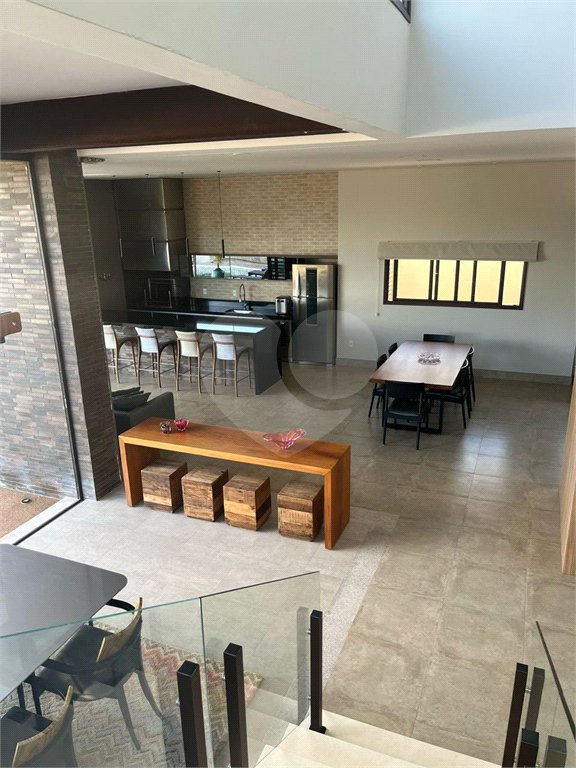 Casa à venda com 4 suítes no condomínio Residencial Campo de Toscana, Vinhedo - SP