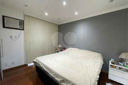 Casa à venda com 4 quartos, sendo 1 suíte, em Campo Grande, Rio de Janeiro, RJ