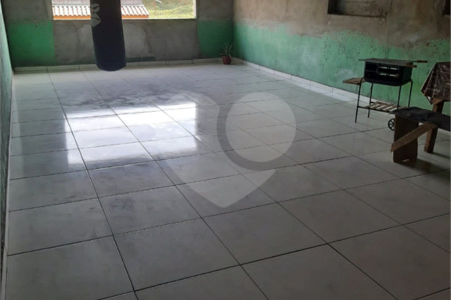 Sobrado à venda com 4 quartos, sendo 1 suíte, em Tremembé, São Paulo, SP