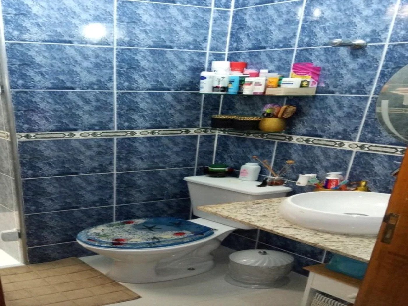 Casa à venda com 3 quartos, sendo 1 suíte, no condomínio Alcides Moreira, São Paulo - SP