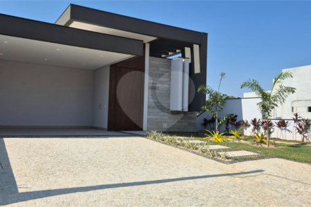 Casa à venda com 4 suítes no condomínio Portal San Giovanni, Itatiba - SP