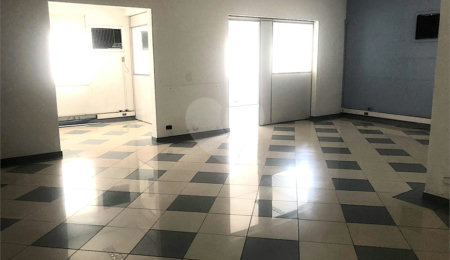 Sobrado à venda com 4 quartos, sendo 1 suíte,  em Brooklin Velho, São Paulo, SP