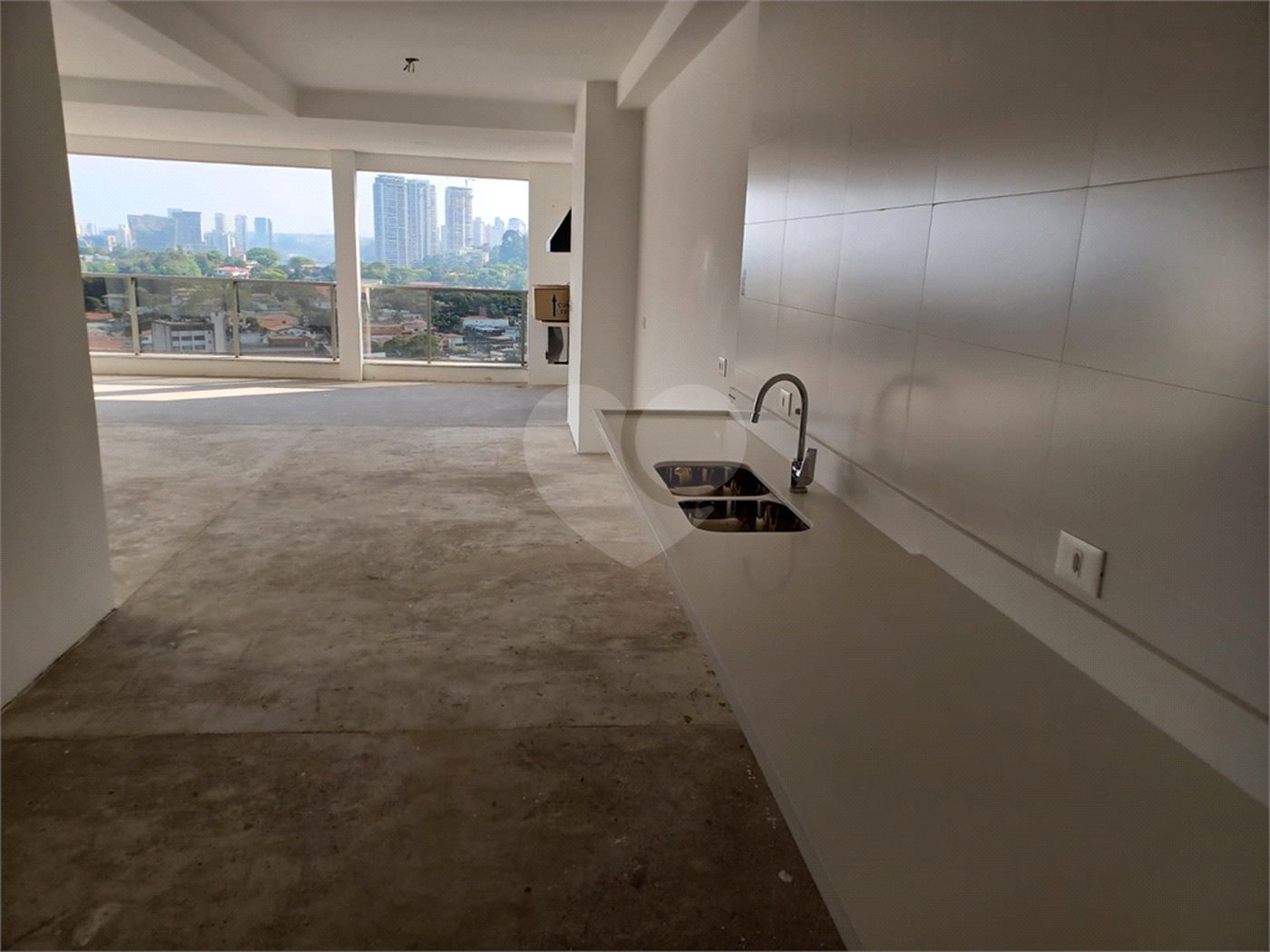 Apartamento à venda com 4 suítes em Real Parque, São Paulo, SP