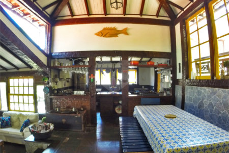 Casa à venda com 8 quartos, sendo 4 suítes, em Alto de Búzios, Armação dos Búzios, RJ