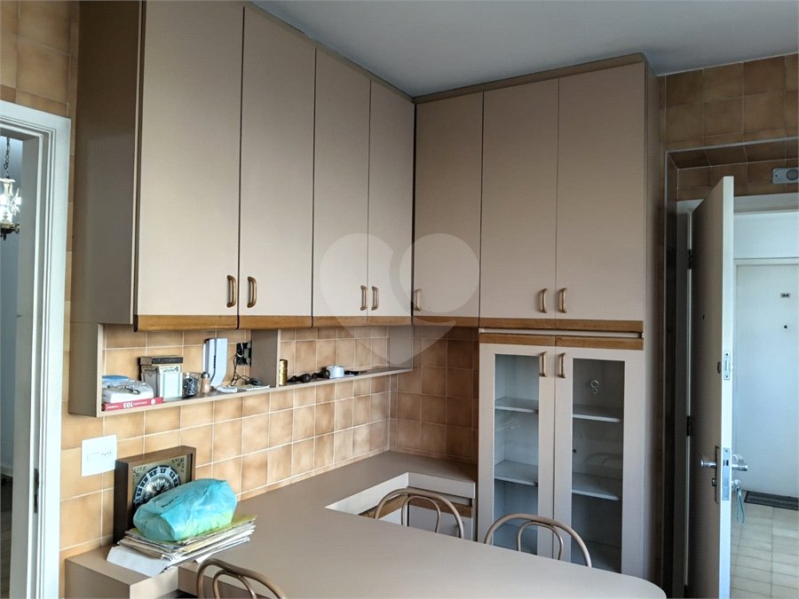 Apartamento à venda com 3 quartos, sendo 1 suíte,  em Higienópolis, São Paulo, SP