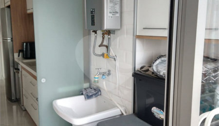 Apartamento à venda com 3 quartos, sendo 1 suíte, em Santo Amaro, São Paulo, SP