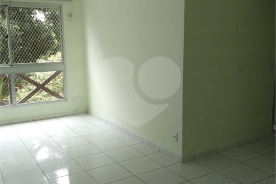 Apartamento à venda com 3 quartos, sendo 1 suíte, em Vila Nova Cachoeirinha, São Paulo, SP