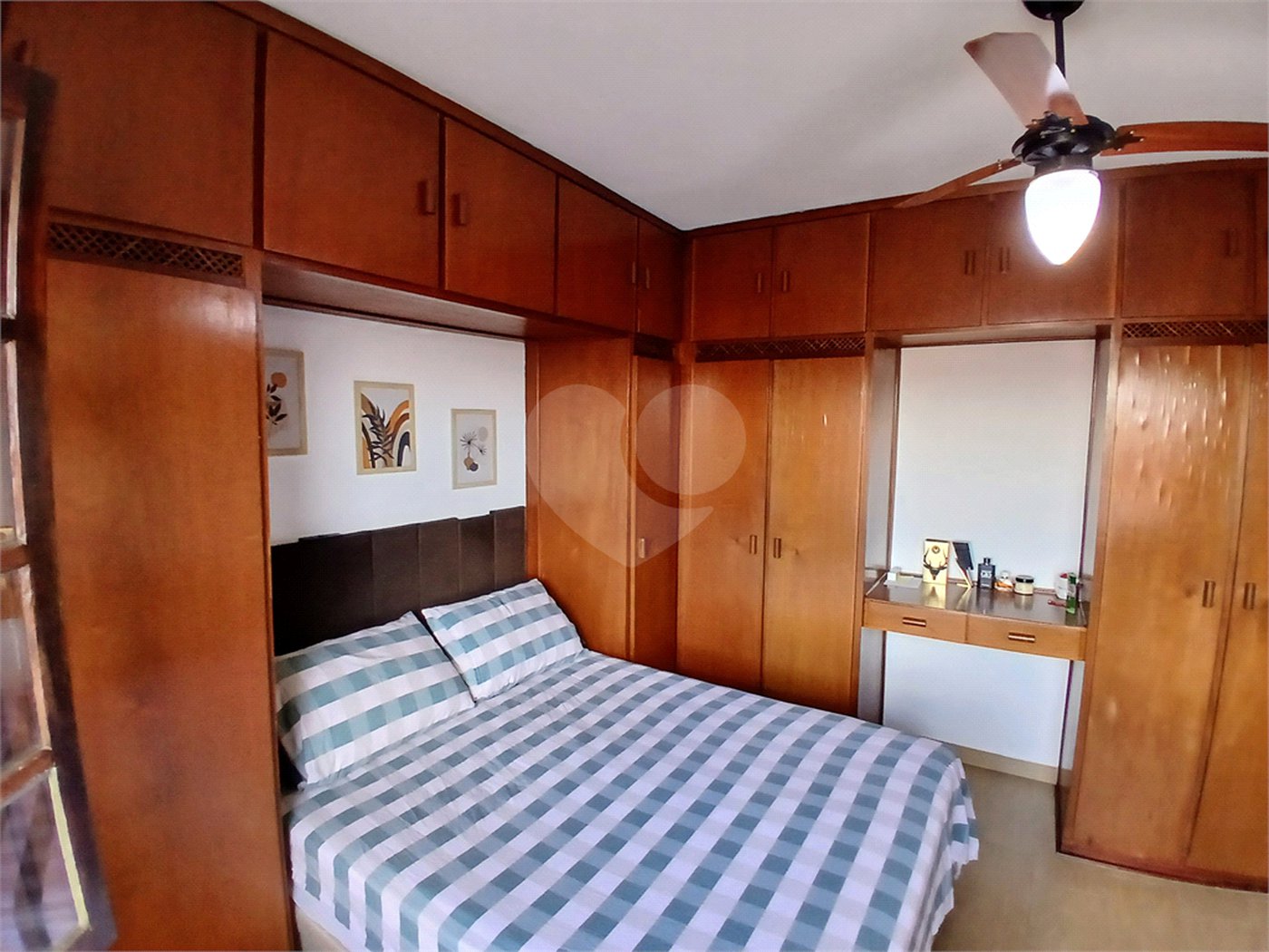Sobrado à venda com 3 quartos, sendo 1 suíte,  em Tremembé, São Paulo, SP