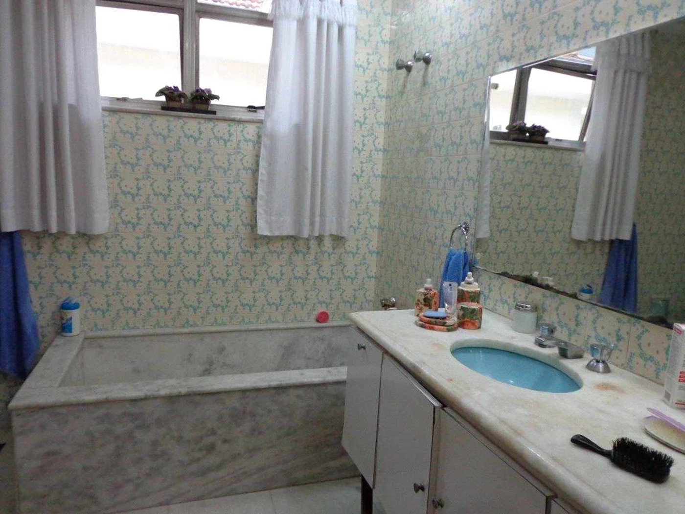 Casa à venda com 4 quartos, sendo 2 suítes, em Jardim Bonfiglioli, São Paulo, SP
