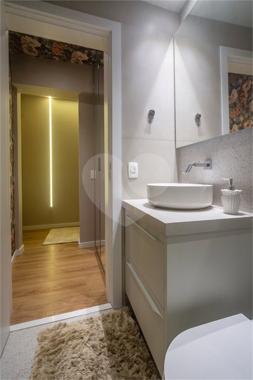 Apartamento à venda com 3 quartos, sendo 1 suíte, em Pitangueiras, Guarujá, SP