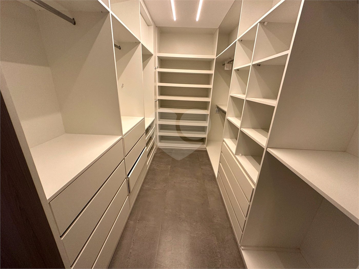 Apartamento à venda ou para alugar com 1 quarto em Cidade Monções, São Paulo, SP