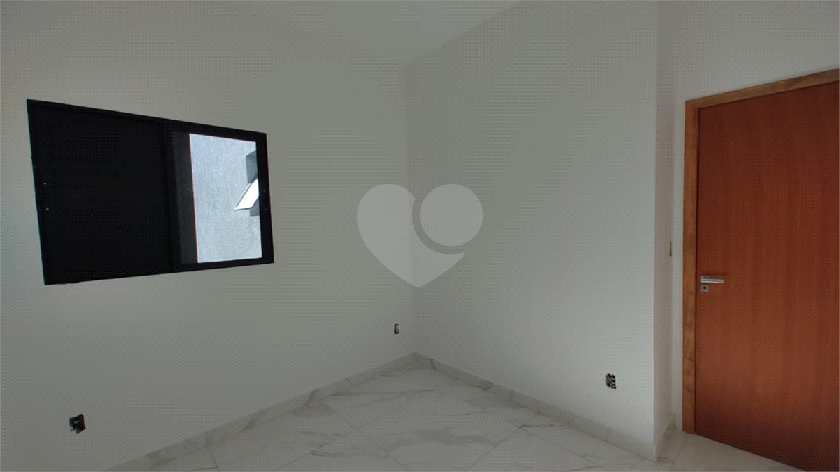 Casa de Vila à venda com 2 quartos em Wanel Ville, Sorocaba, SP