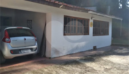 Casa à venda com 3 quartos, sendo 1 suíte, em Serra da Cantareira, Mairiporã, SP