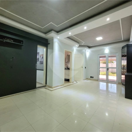 Casa à venda com 3 quartos, sendo 1 suíte,  no condomínio Villa Bella, Sorocaba - SP