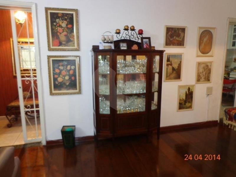 Apartamento à venda com 3 quartos, sendo 1 suíte, em Aclimação, São Paulo, SP