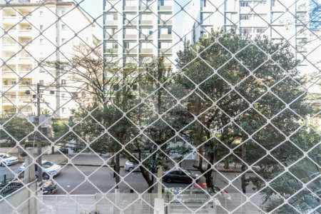 Apartamento à venda com 3 quartos, sendo 1 suíte, em Itaim Bibi, São Paulo, SP