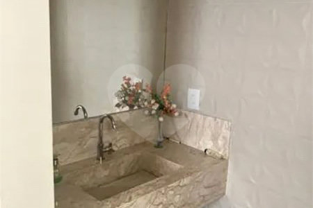 Casa à venda com 3 suítes no condomínio Terras do Cancioneiro, Paulínia - SP