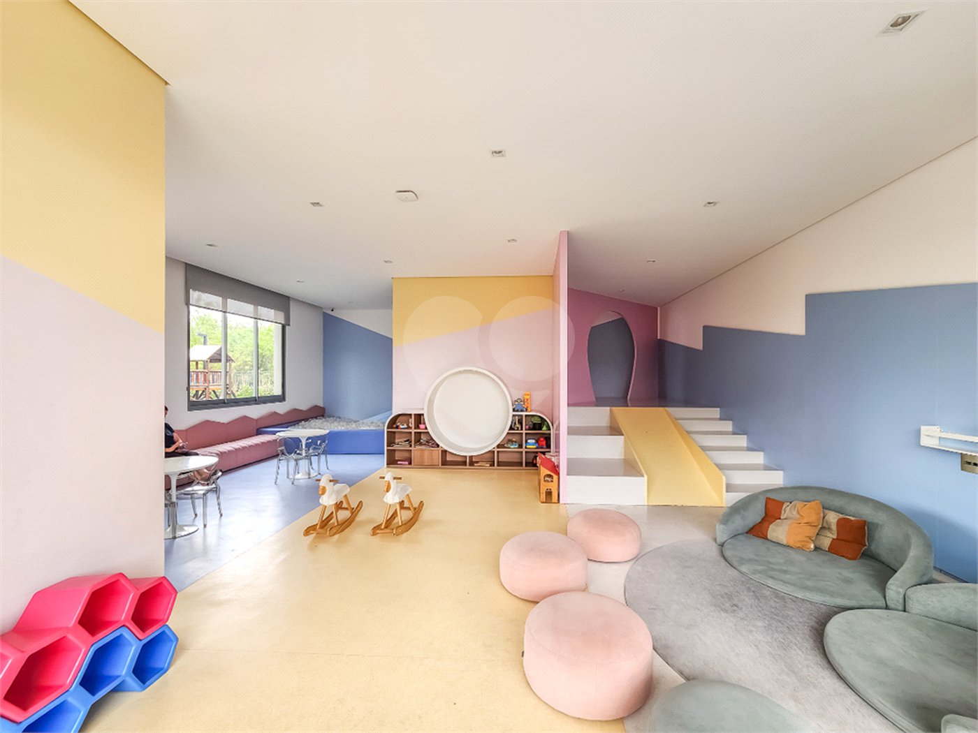 Apartamento à venda com 2 suítes em Santo Amaro, São Paulo, SP