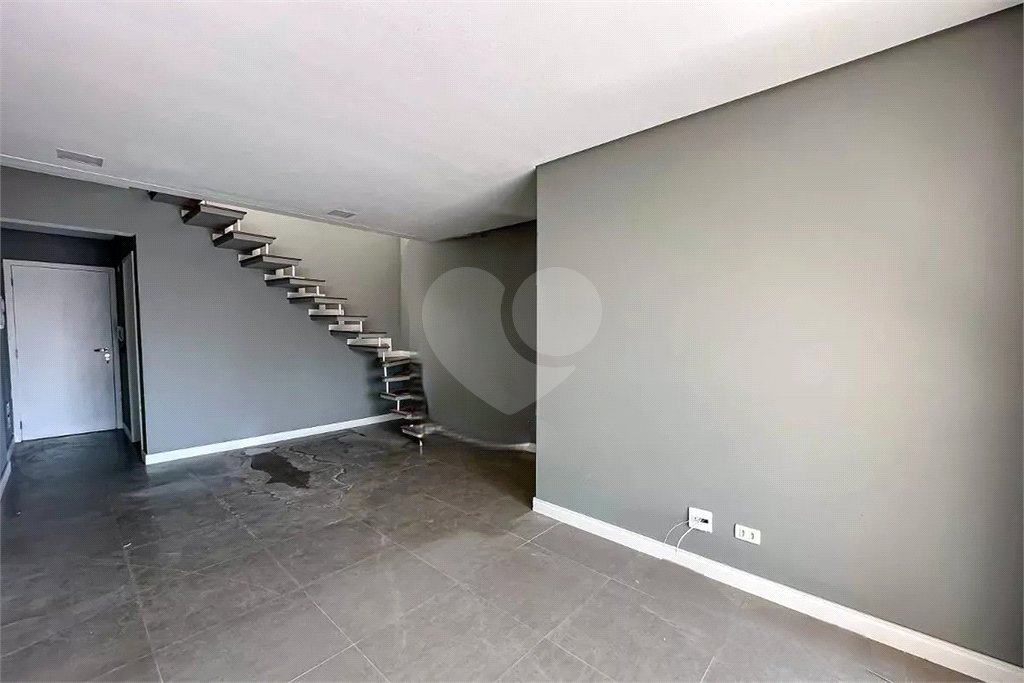 Apartamento à venda com 3 quartos, sendo 2 suítes, em Água Fria, São Paulo, SP