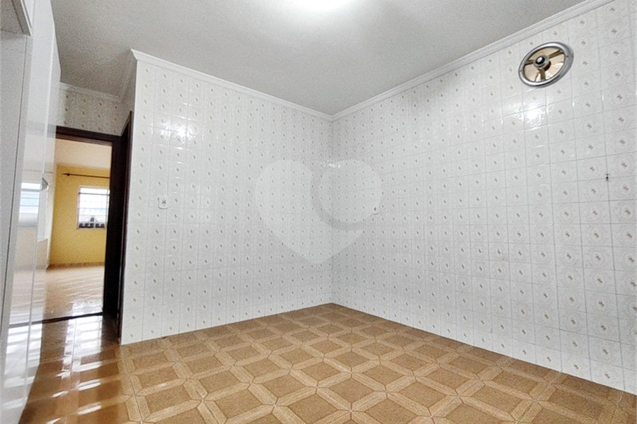 Sobrado à venda com 2 quartos em Parque Vitória, São Paulo, SP