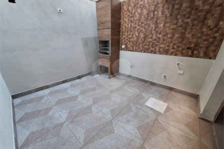 Sobrado à venda com 3 quartos, sendo 1 suíte, em Vila do Castelo, São Paulo, SP