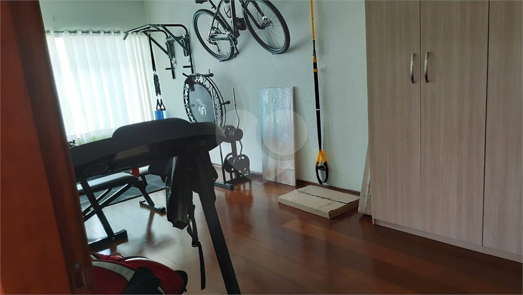 Casa à venda com 5 quartos, sendo 1 suíte, em Vila Lavínia, Mogi das Cruzes, SP