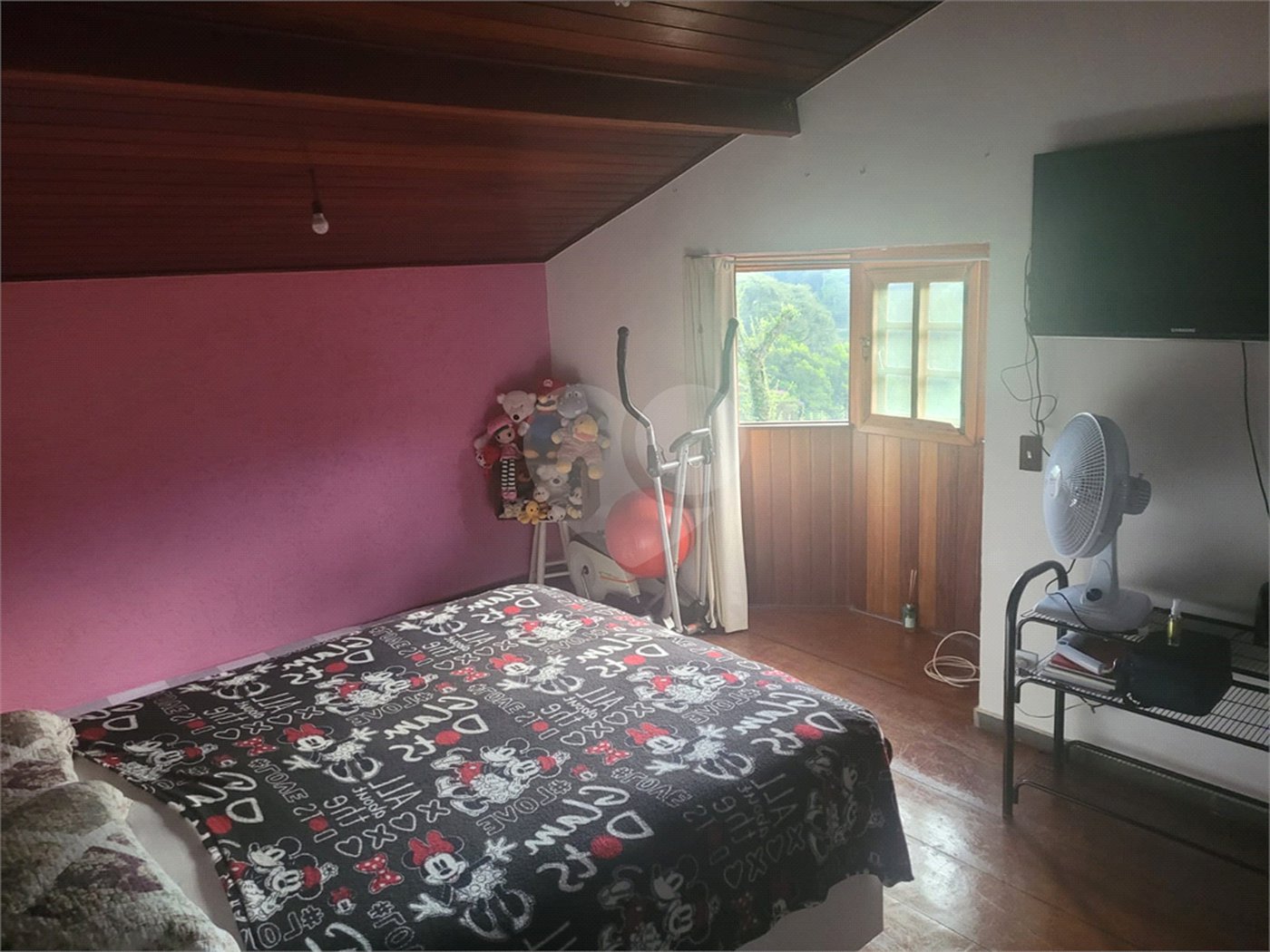 Sobrado à venda com 4 quartos, sendo 2 suítes, em Serra da Cantareira, Mairiporã, SP