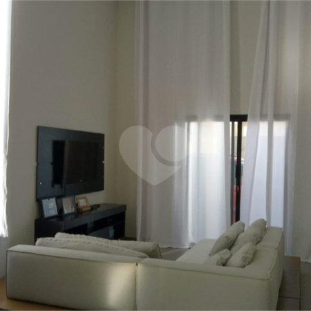 Casa à venda com 3 quartos, sendo 1 suíte, no condomínio Village Ipanema Ii, Araçoiaba da Serra - SP