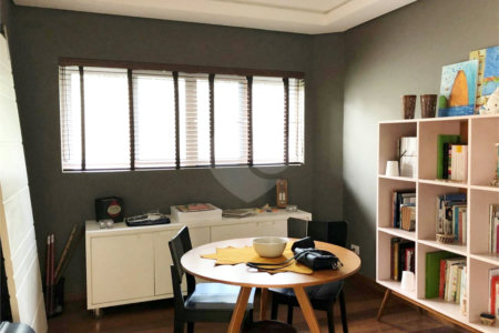 Sobrado à venda com 4 quartos, sendo 1 suíte, em Jardim Novo Mundo, São Paulo, SP