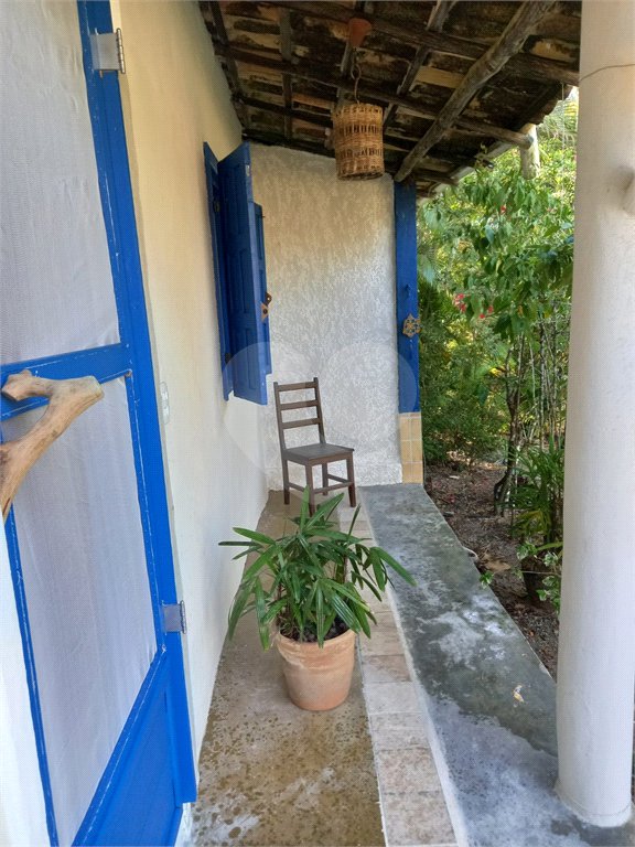 Chácara à venda com 3 quartos, sendo 1 suíte, no Centro, Santa Cruz Cabrália, BA