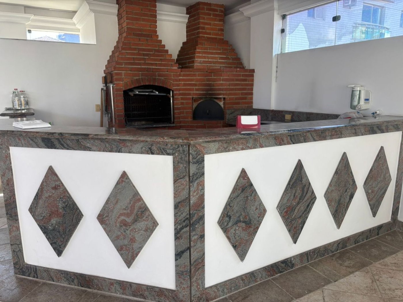 Casa com 3 dormitórios à venda, 330 m² por R$ 2.770.000,00 - Ponta da Praia - Santos/SP