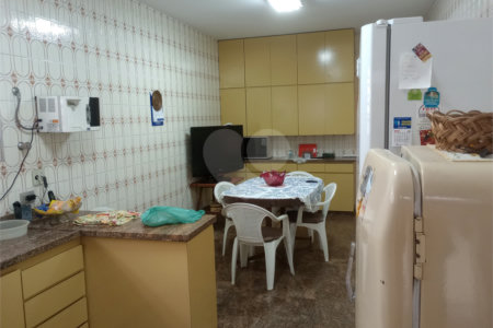 Casa à venda ou para alugar com 2 suítes em Saúde, São Paulo, SP