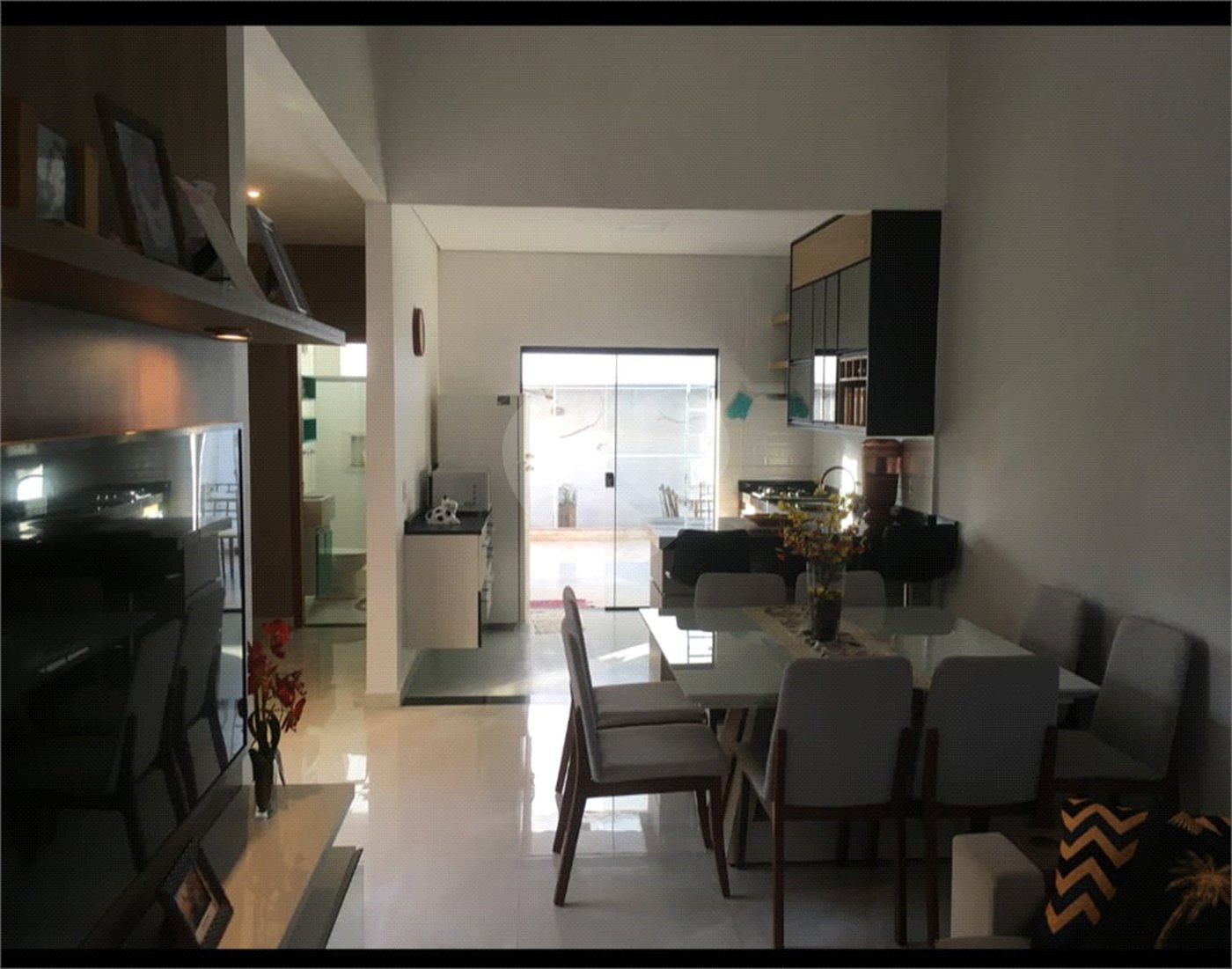 Casa à venda com 3 quartos, sendo 1 suíte, no condomínio Golden Park Residence II, Sorocaba - SP