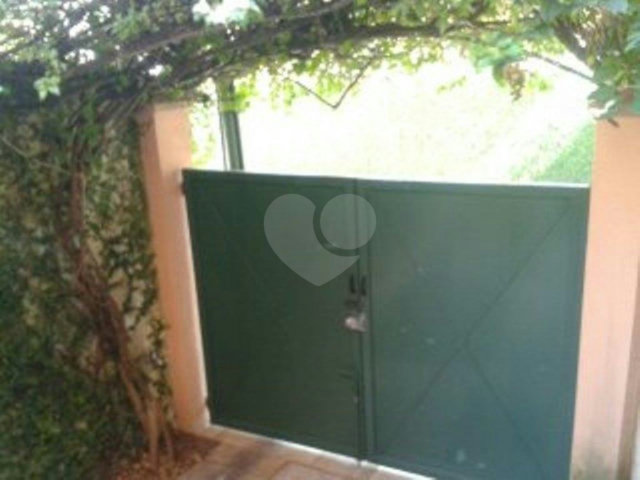Sobrado à venda com 2 quartos em Tremembé, São Paulo, SP