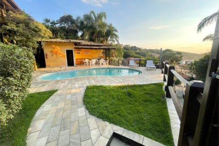 Casa em condomínio à venda com 3 quartos, sendo 2 suítes, em João Fernandes, Armação dos Búzios, RJ