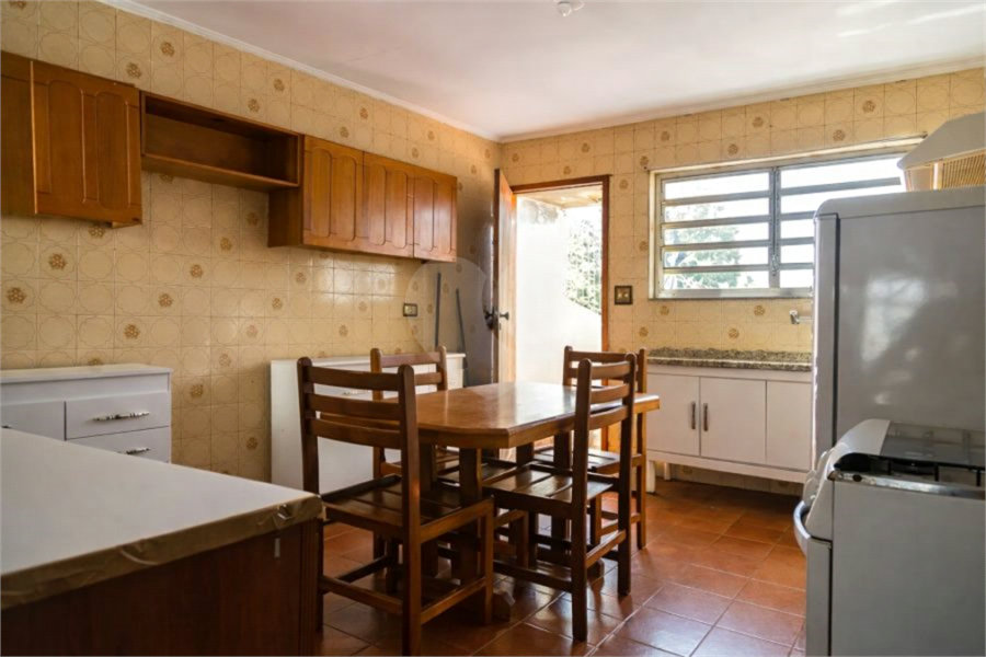 Sobrado à venda com 3 quartos, sendo 1 suíte,  em Vila Guarani, São Paulo, SP