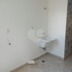 Casa à venda com 3 quartos, sendo 1 suíte, no condomínio Alpes de Vinhedo, Vinhedo - SP