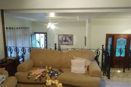 Casa à venda com 4 quartos, sendo 2 suítes,  no condomínio Acmti - Colinas do Mosteiro, Terras de Itaici e Recanto dos Pássaros, Indaiatuba - SP