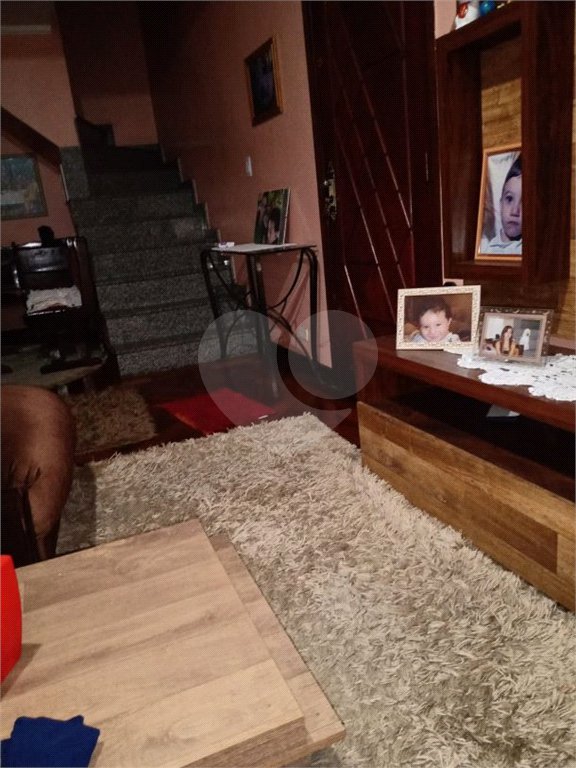 Sobrado à venda com 3 quartos, sendo 1 suíte, em Vila Nova Mazzei, São Paulo, SP