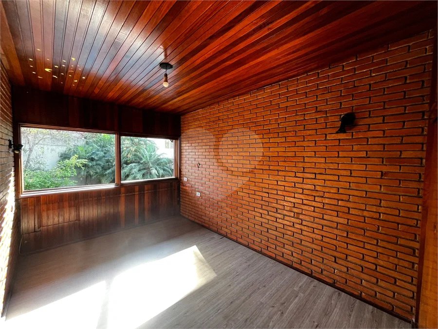 Sobrado à venda com 3 quartos, sendo 1 suíte, em Rolinópolis, São Paulo, SP