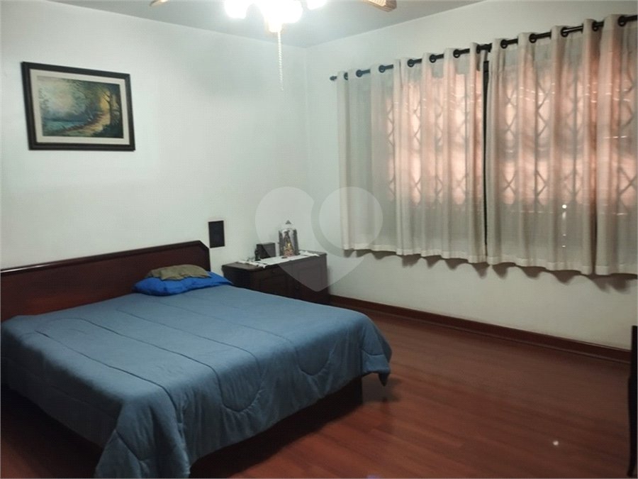 Sobrado à venda com 4 quartos, sendo 1 suíte, em Tremembé, São Paulo, SP